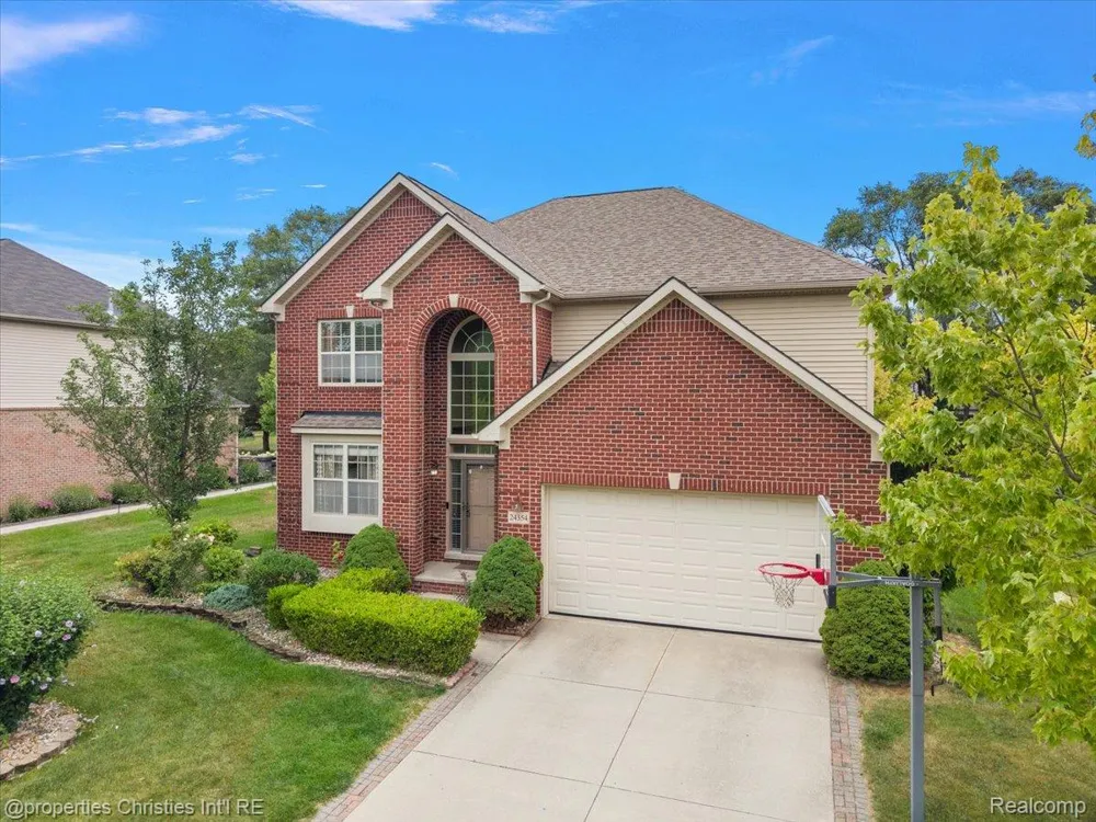 24354 Amanda Lane Novi City, MI 48375