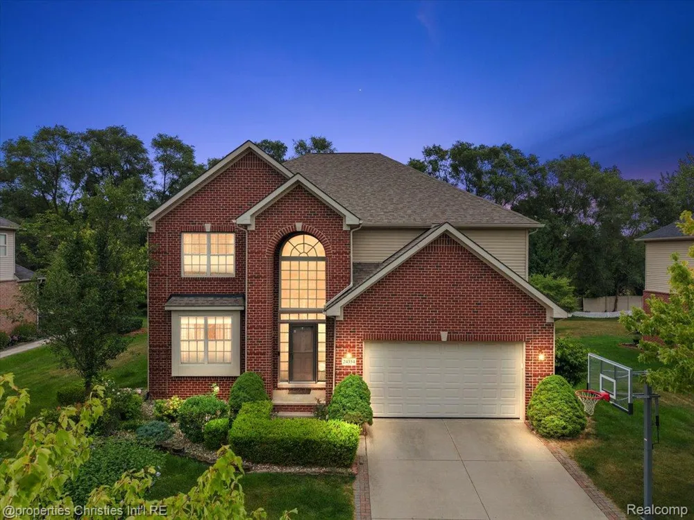 24354 Amanda Lane Novi City, MI 48375