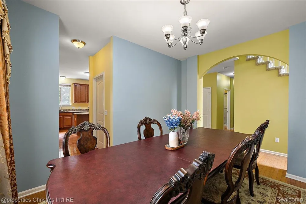 24354 Amanda Lane Novi City, MI 48375