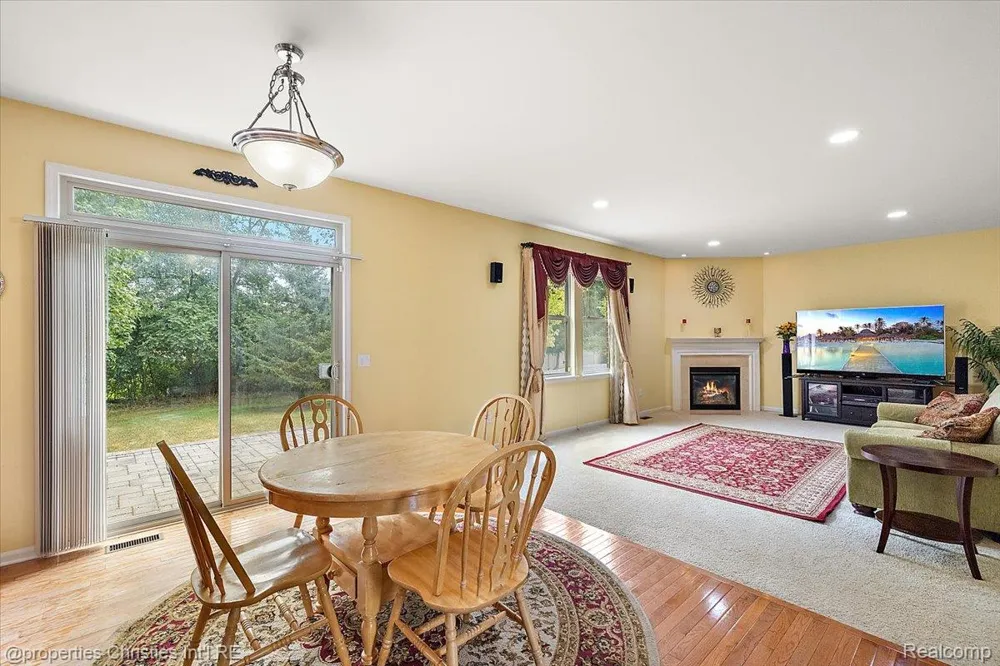 24354 Amanda Lane Novi City, MI 48375