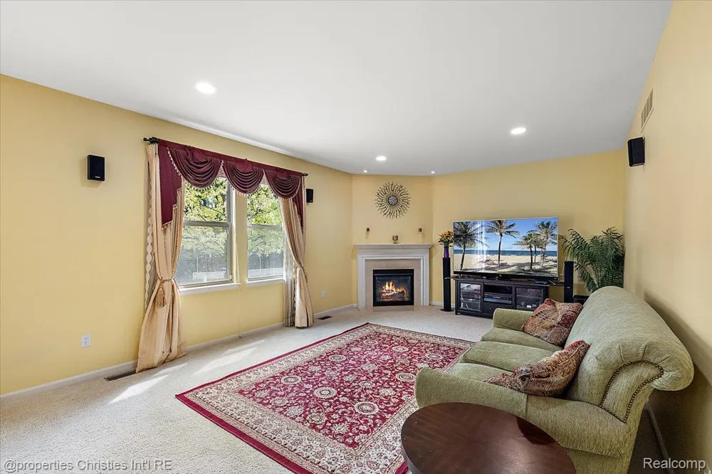 24354 Amanda Lane Novi City, MI 48375