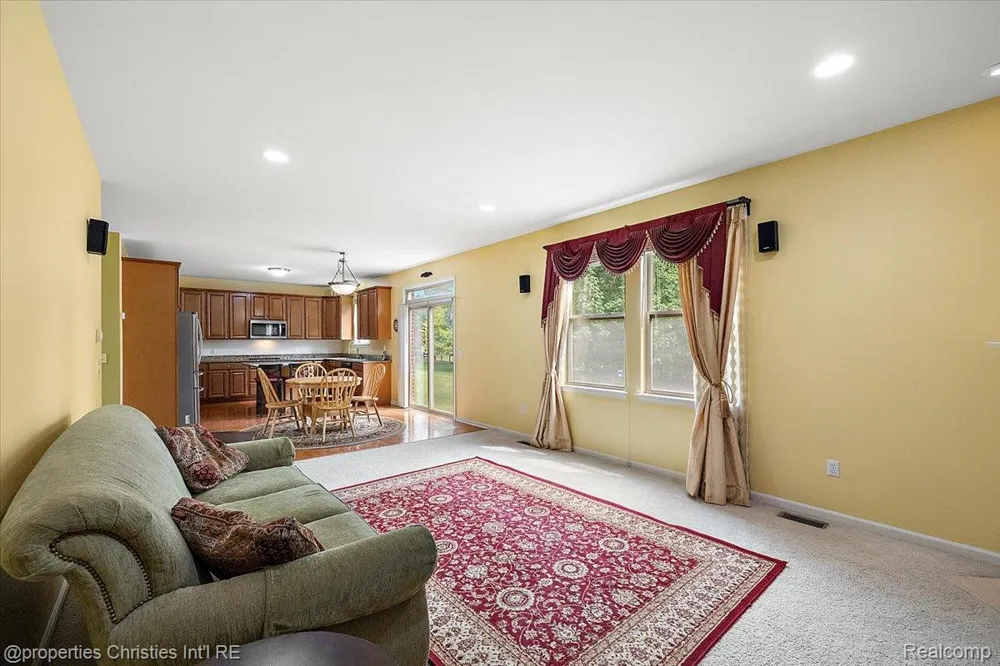 24354 Amanda Lane Novi City, MI 48375