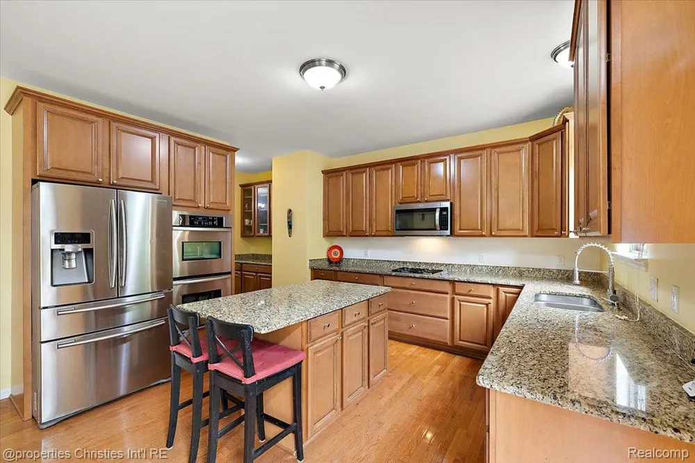 24354 Amanda Lane Novi City, MI 48375
