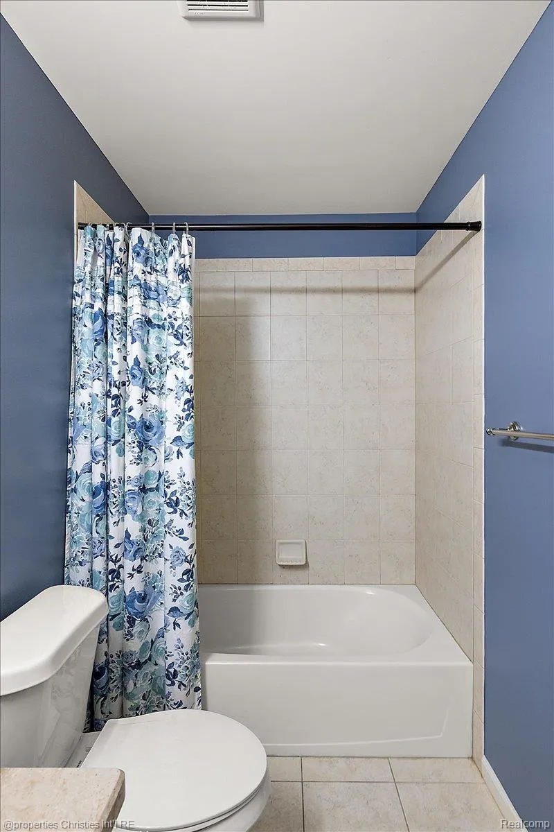 24354 Amanda Lane Novi City, MI 48375