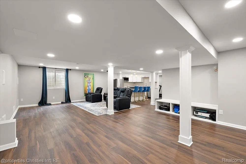 24354 Amanda Lane Novi City, MI 48375