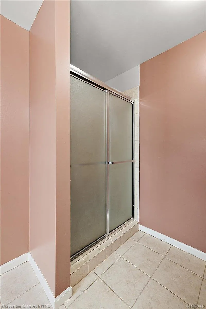 24354 Amanda Lane Novi City, MI 48375