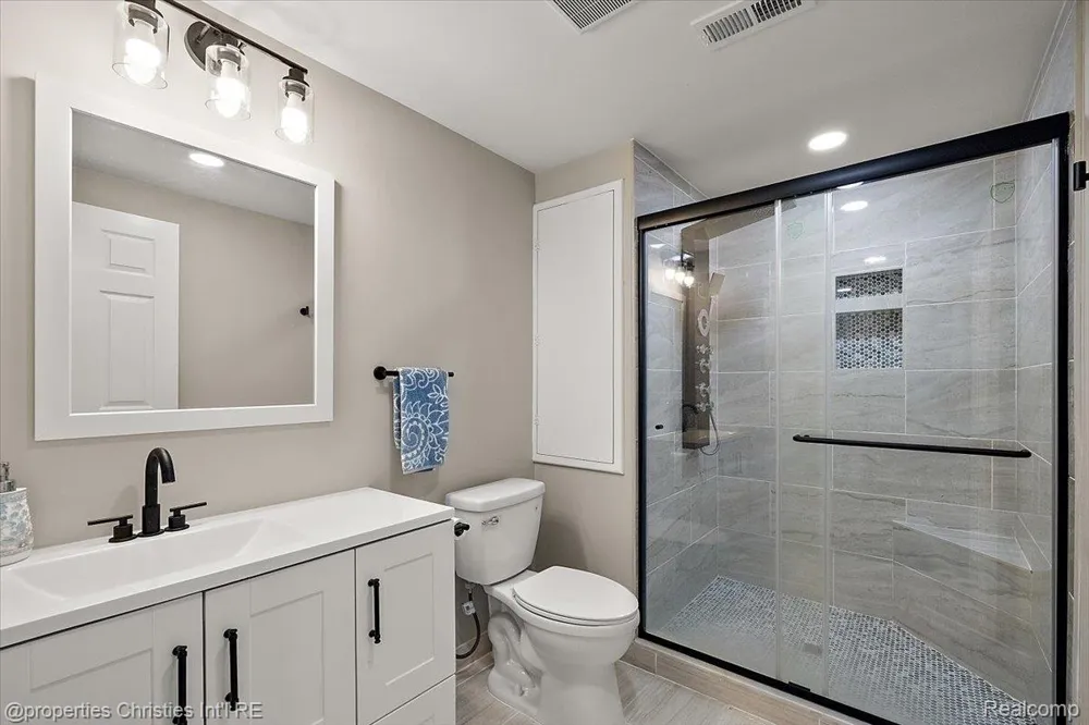 24354 Amanda Lane Novi City, MI 48375