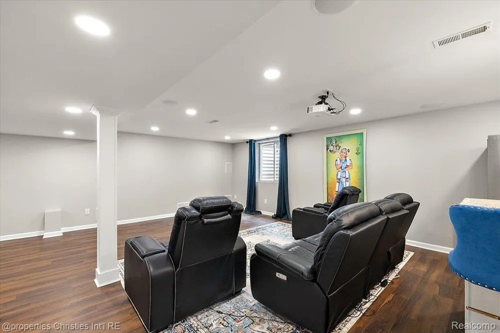 24354 Amanda Lane Novi City, MI 48375