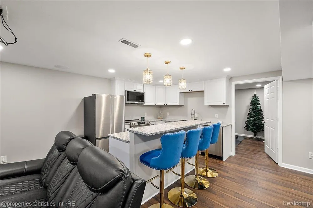 24354 Amanda Lane Novi City, MI 48375