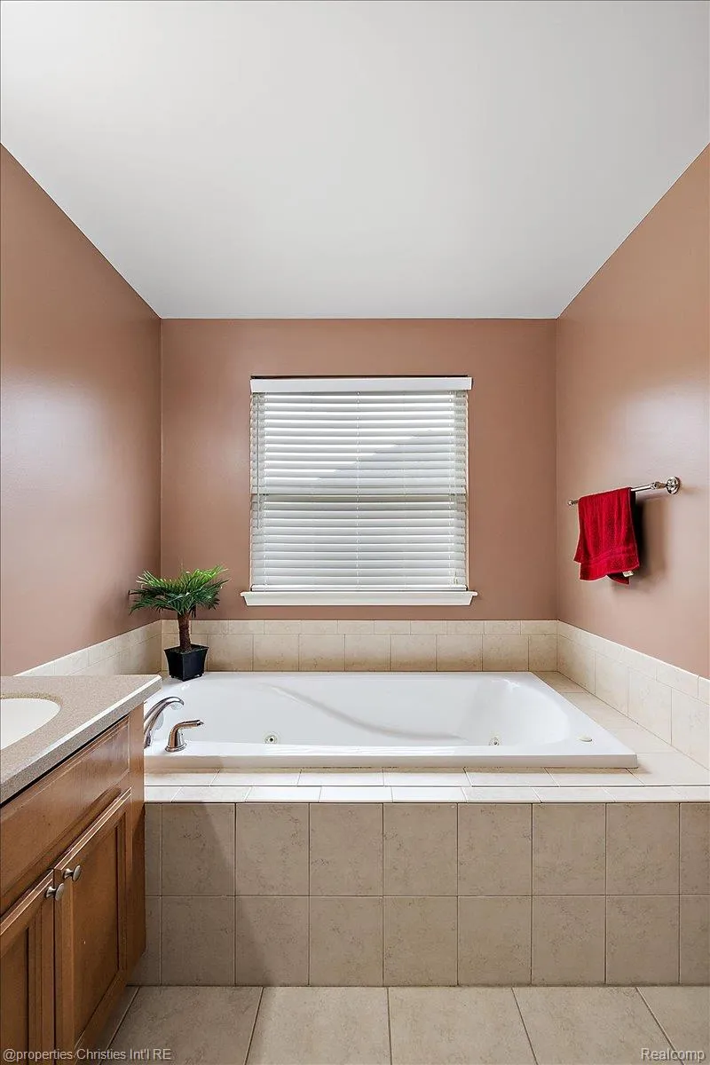 24354 Amanda Lane Novi City, MI 48375