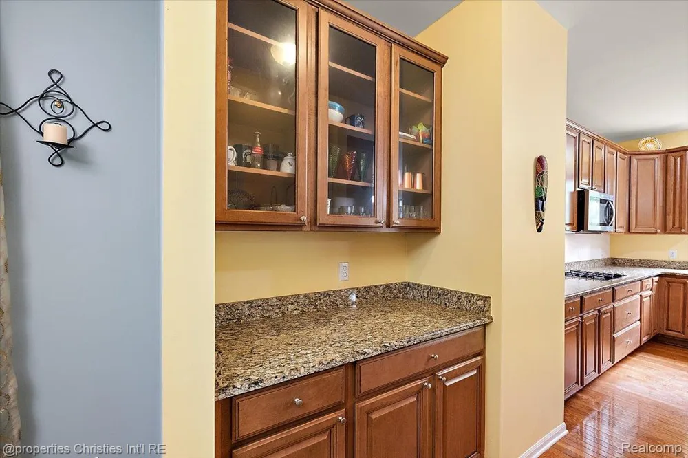 24354 Amanda Lane Novi City, MI 48375