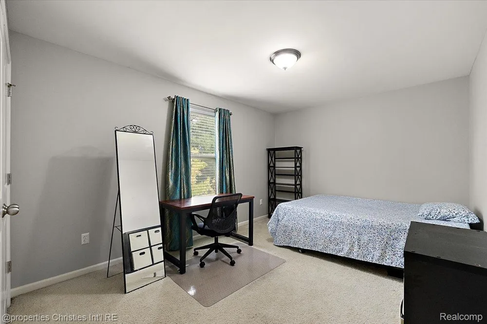 24354 Amanda Lane Novi City, MI 48375