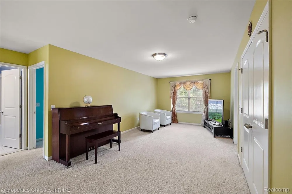 24354 Amanda Lane Novi City, MI 48375