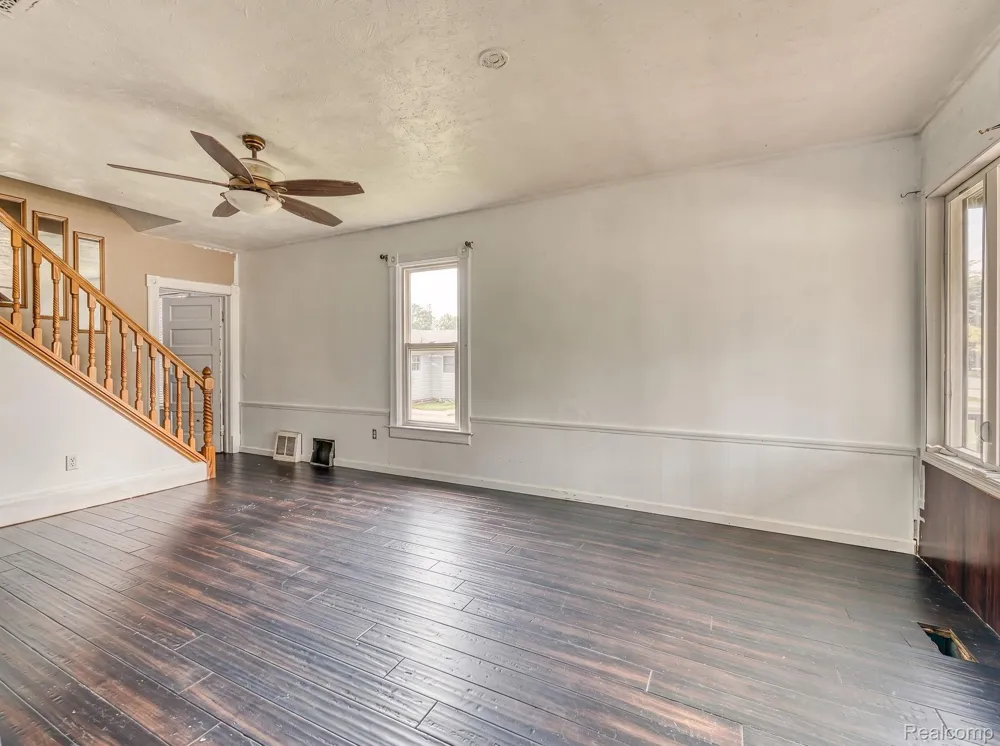 349 Monroe Street Carleton Village, MI 48117