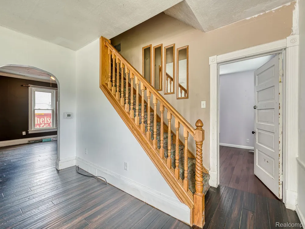 349 Monroe Street Carleton Village, MI 48117