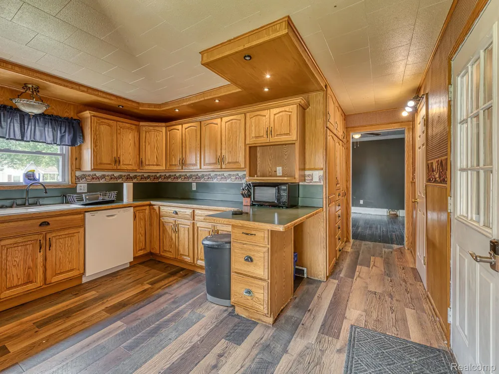 349 Monroe Street Carleton Village, MI 48117