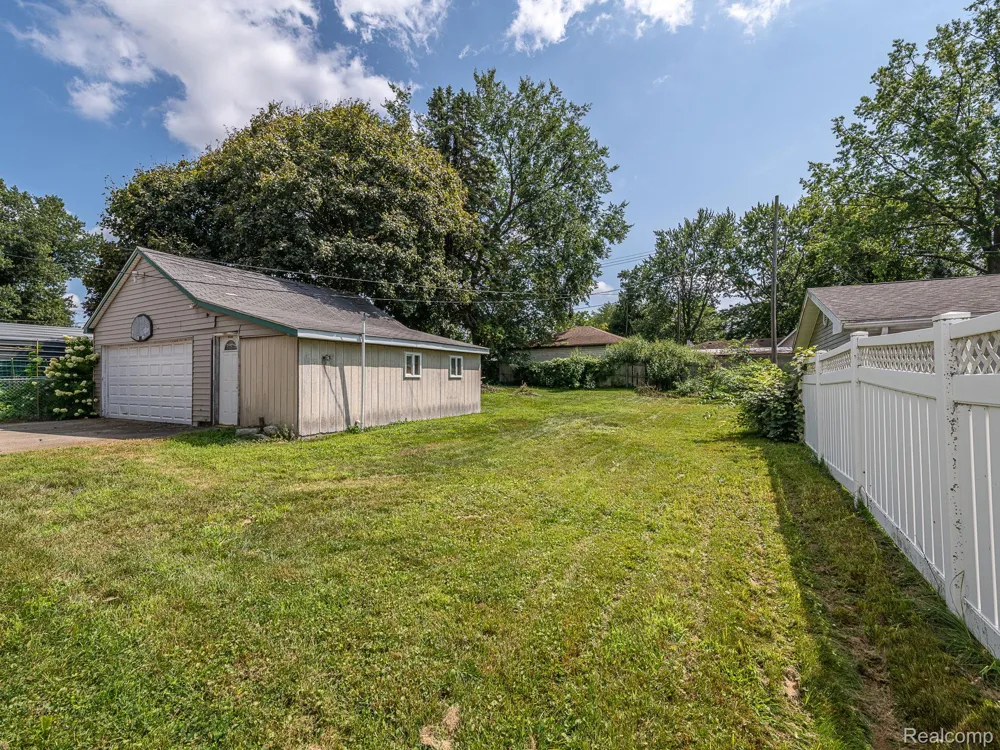 349 Monroe Street Carleton Village, MI 48117