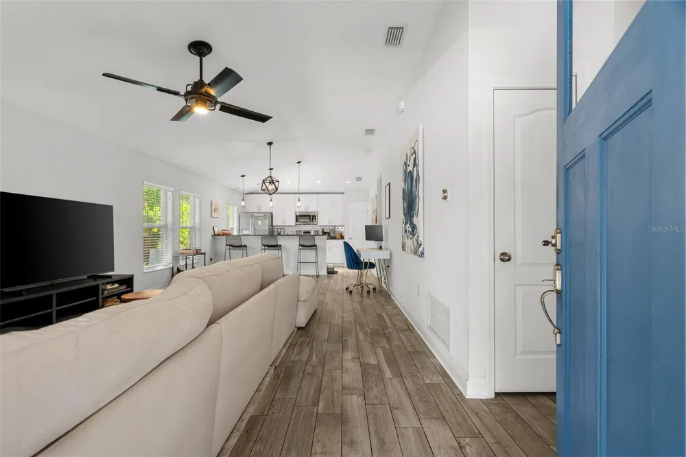 325 WISCONSIN COURT S St Petersburg, FL 33705