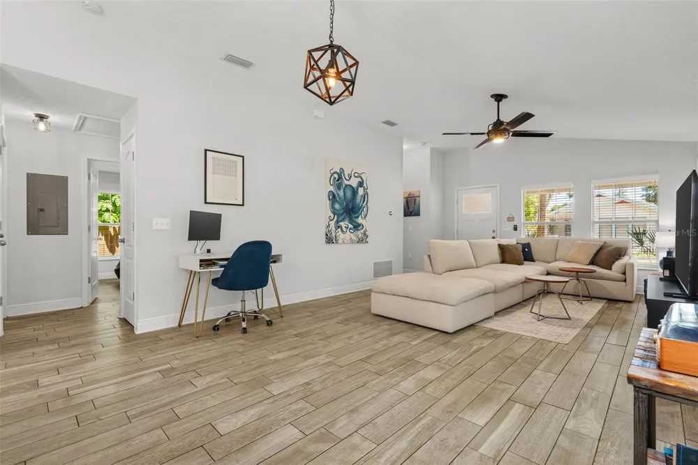 325 WISCONSIN COURT S St Petersburg, FL 33705