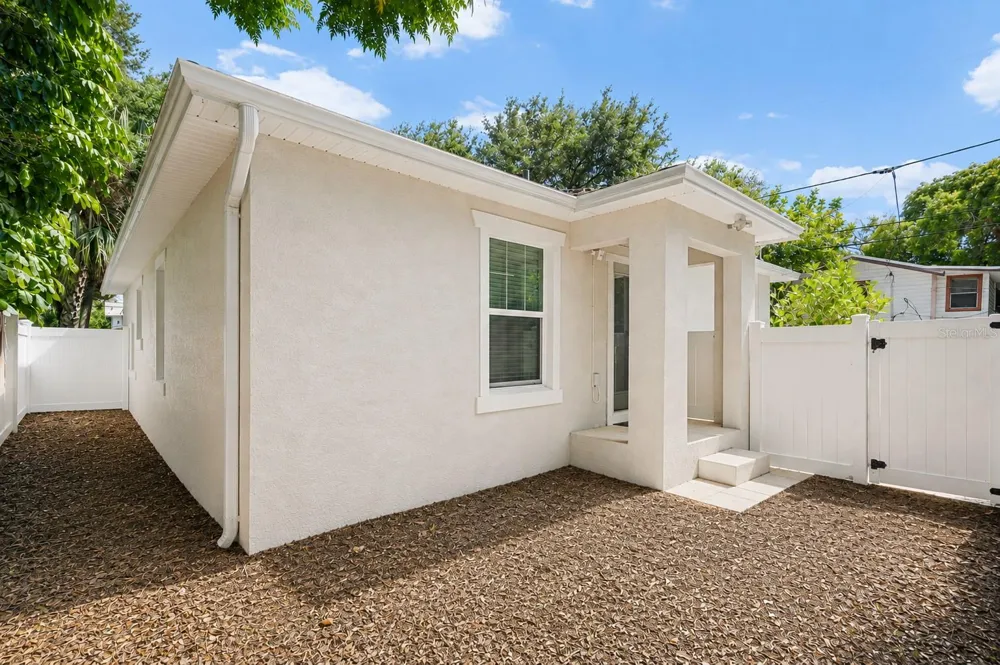 325 WISCONSIN COURT S St Petersburg, FL 33705