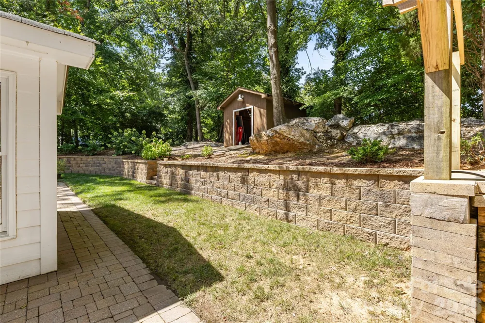 213 Dogwood Drive Mount Holly, NC 28120