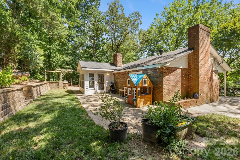 213 Dogwood Drive Mount Holly, NC 28120