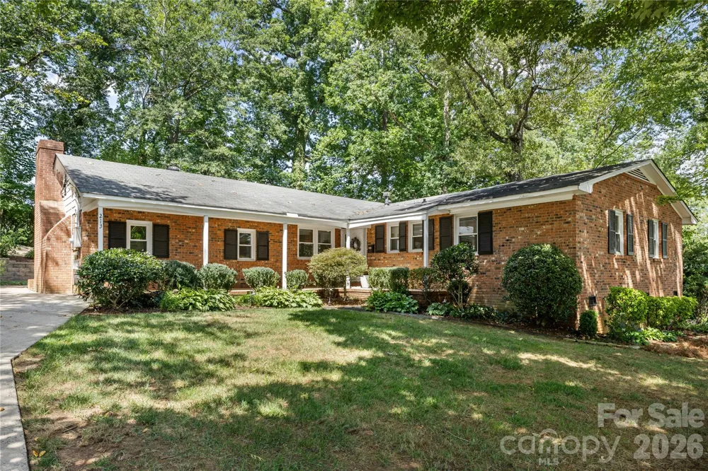213 Dogwood Drive Mount Holly, NC 28120