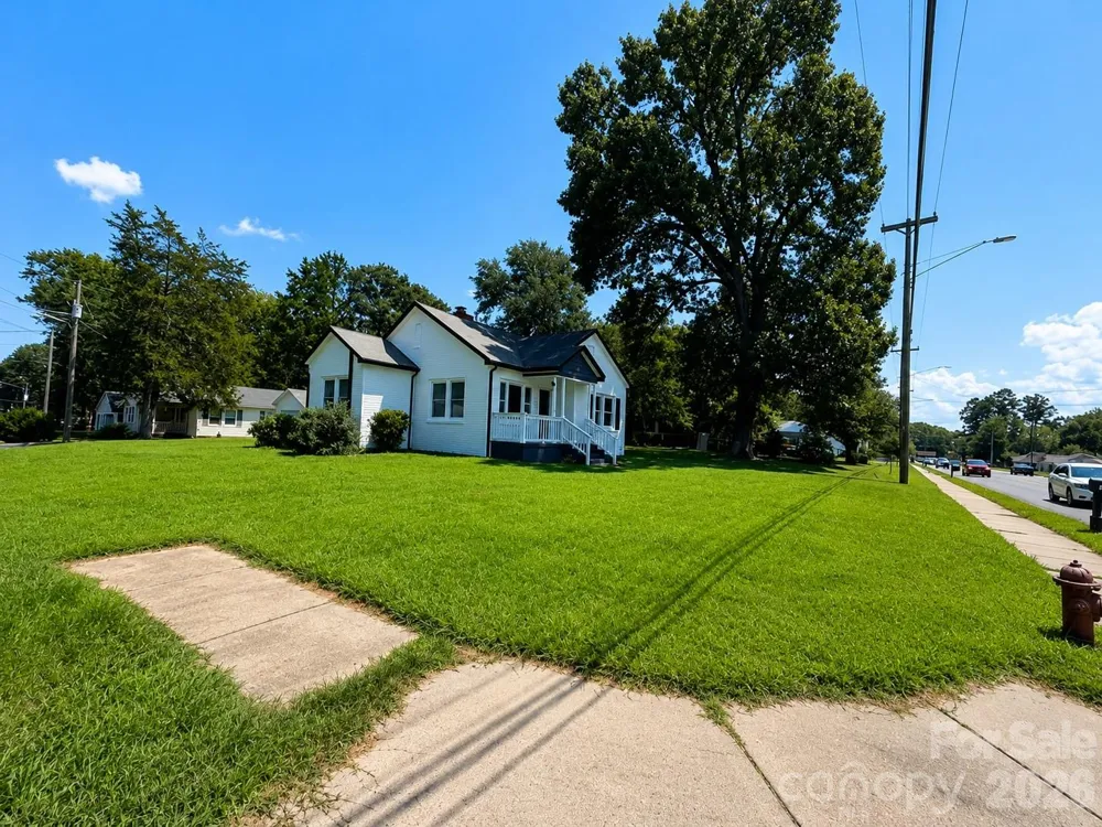 302 S Myrtle School Road Gastonia, NC 28052