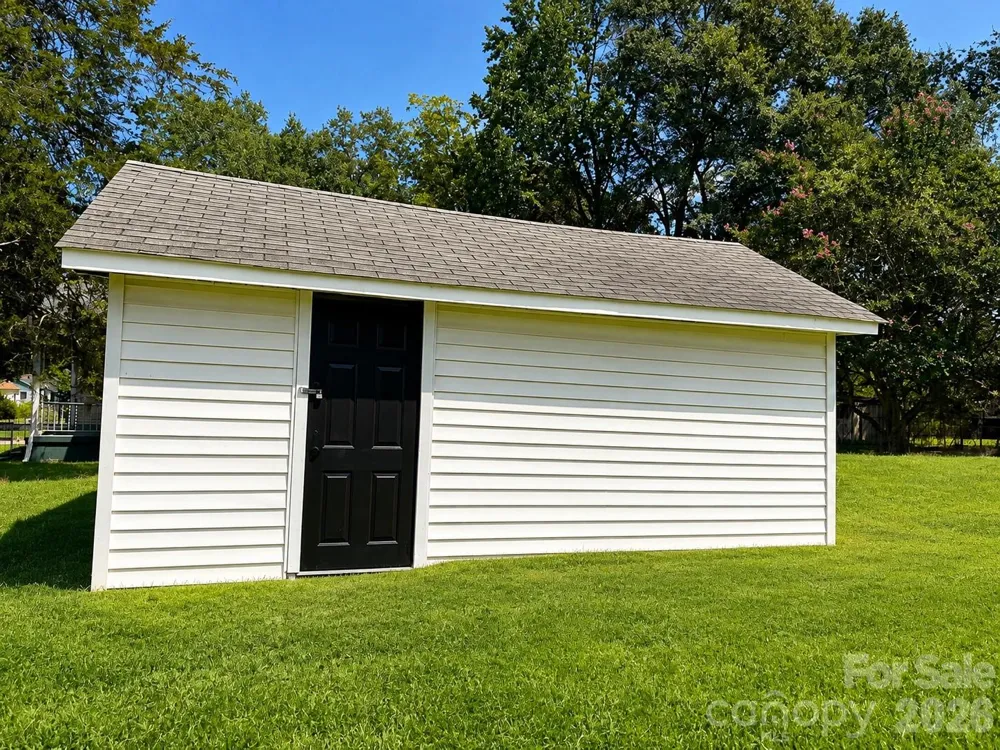 302 S Myrtle School Road Gastonia, NC 28052