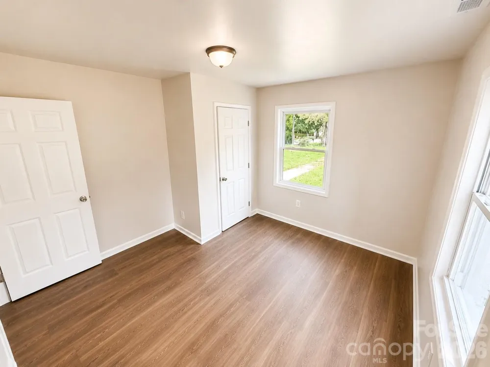 302 S Myrtle School Road Gastonia, NC 28052