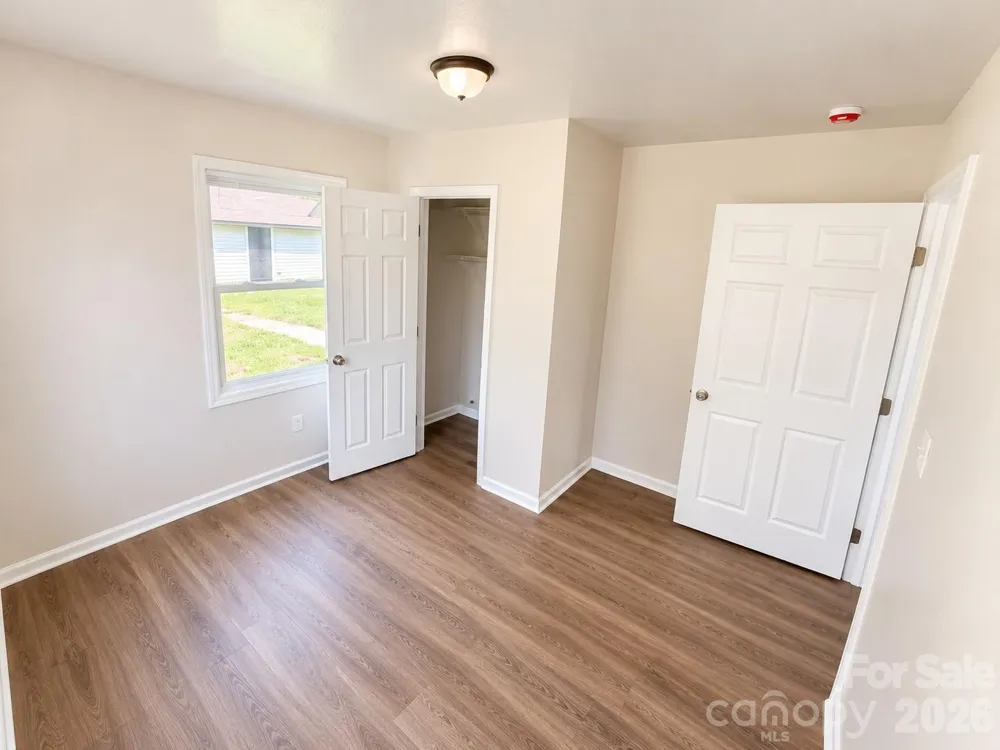302 S Myrtle School Road Gastonia, NC 28052