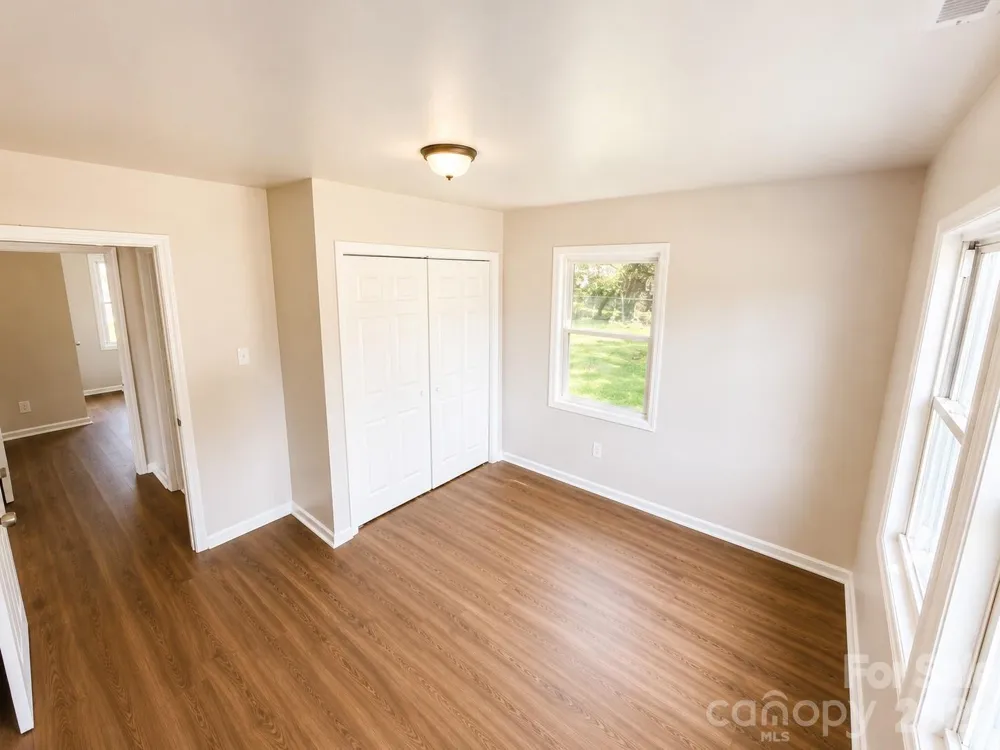 302 S Myrtle School Road Gastonia, NC 28052