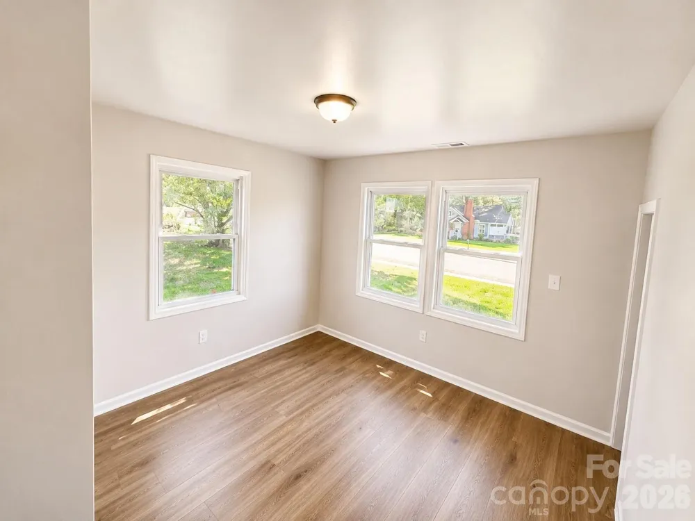 302 S Myrtle School Road Gastonia, NC 28052