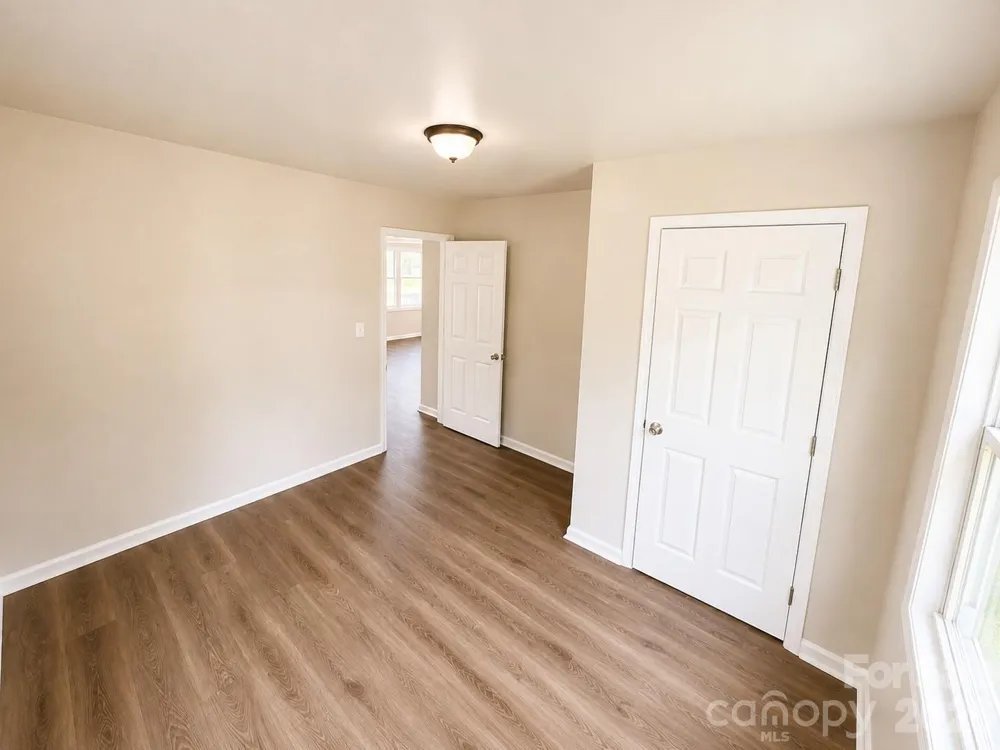 302 S Myrtle School Road Gastonia, NC 28052