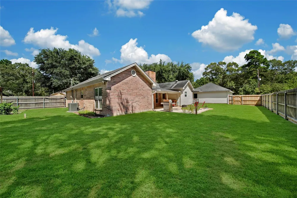 34605 Kara Lane Pinehurst, TX 77362