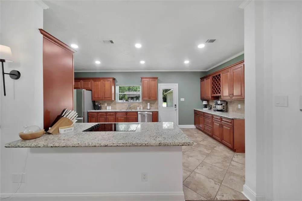 34605 Kara Lane Pinehurst, TX 77362