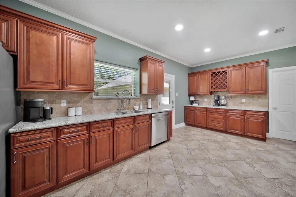 34605 Kara Lane Pinehurst, TX 77362