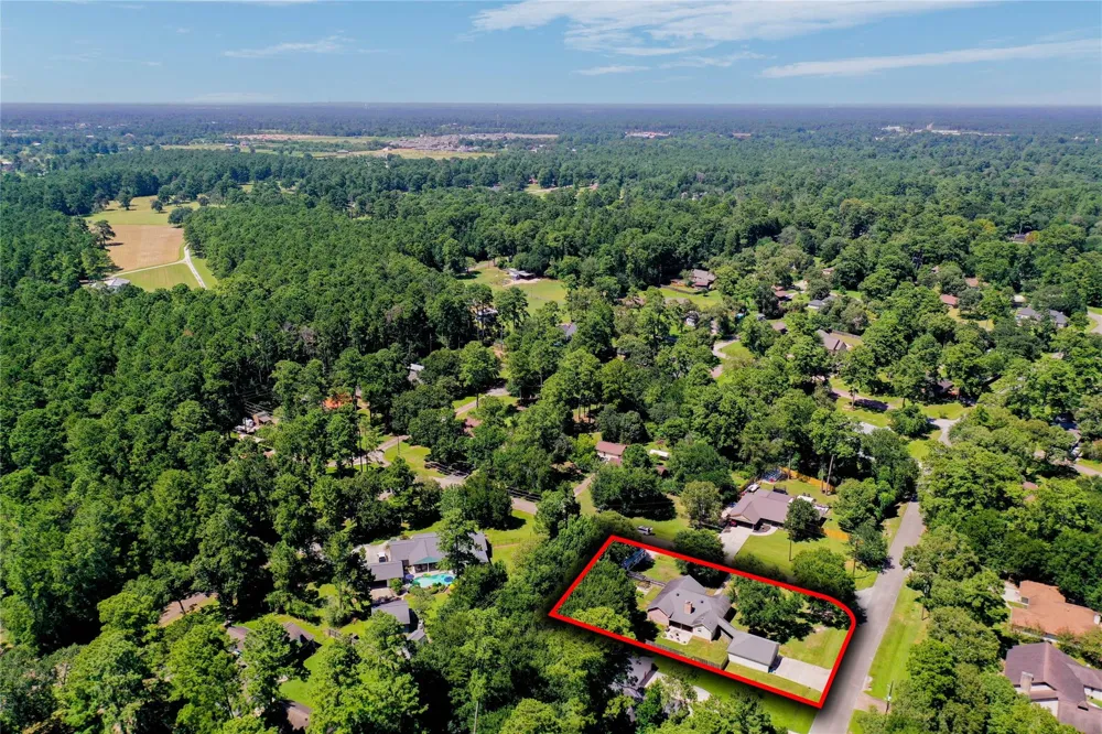 34605 Kara Lane Pinehurst, TX 77362