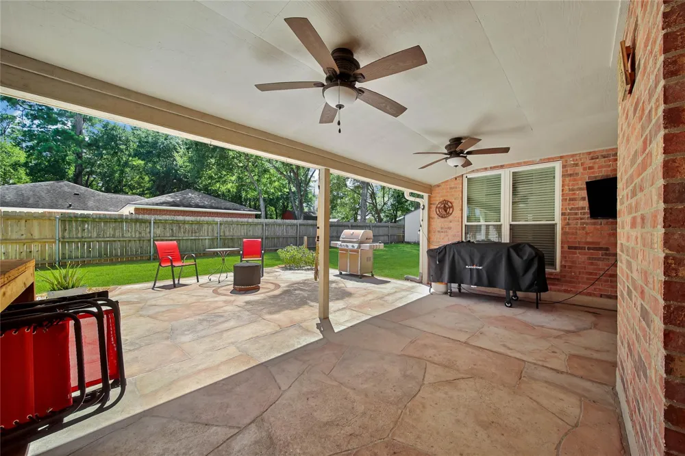 34605 Kara Lane Pinehurst, TX 77362