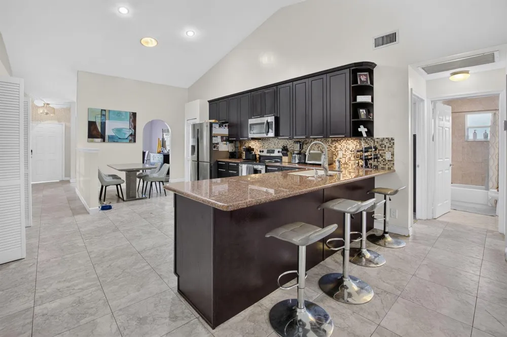 19600 Sea Pines Way Boca Raton, FL 33498