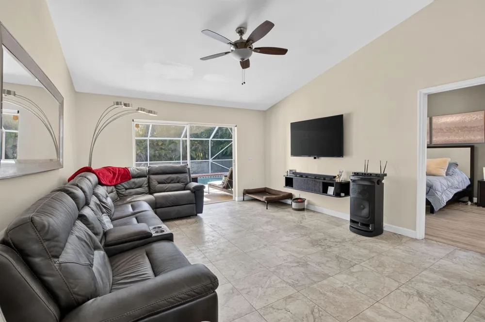 19600 Sea Pines Way Boca Raton, FL 33498
