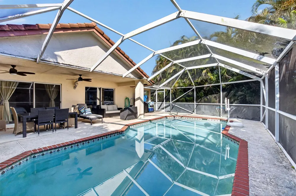 19600 Sea Pines Way Boca Raton, FL 33498