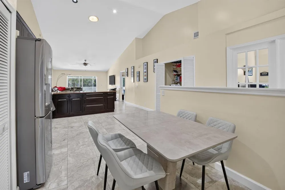 19600 Sea Pines Way Boca Raton, FL 33498