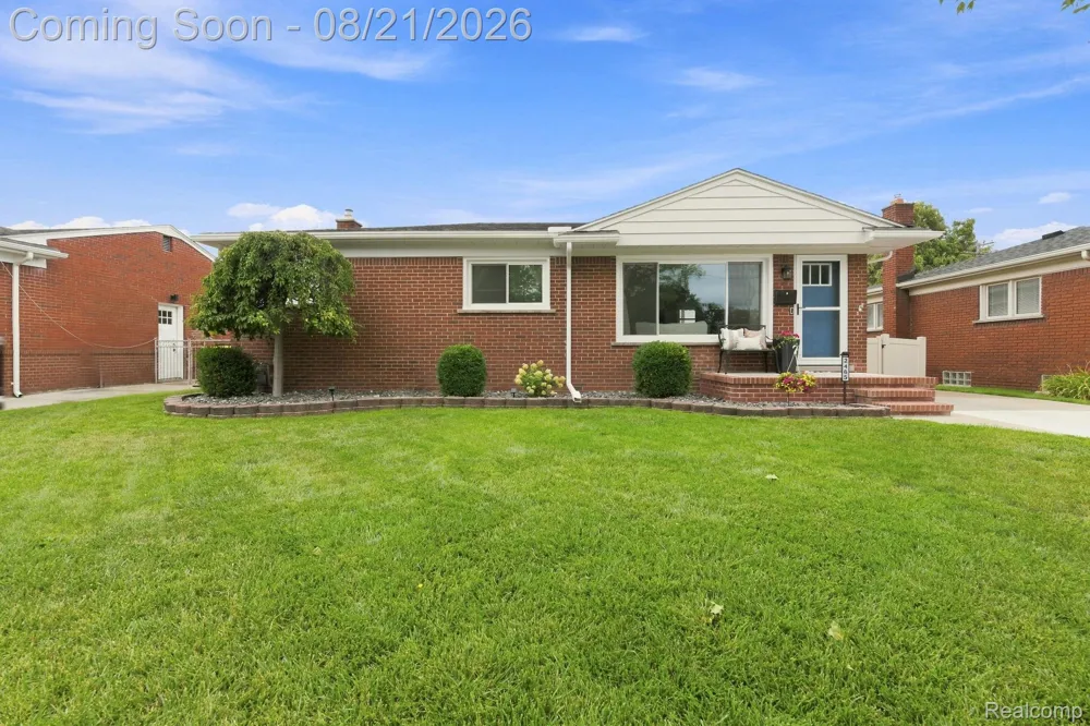 2465 Marian Drive Trenton City, MI 48183