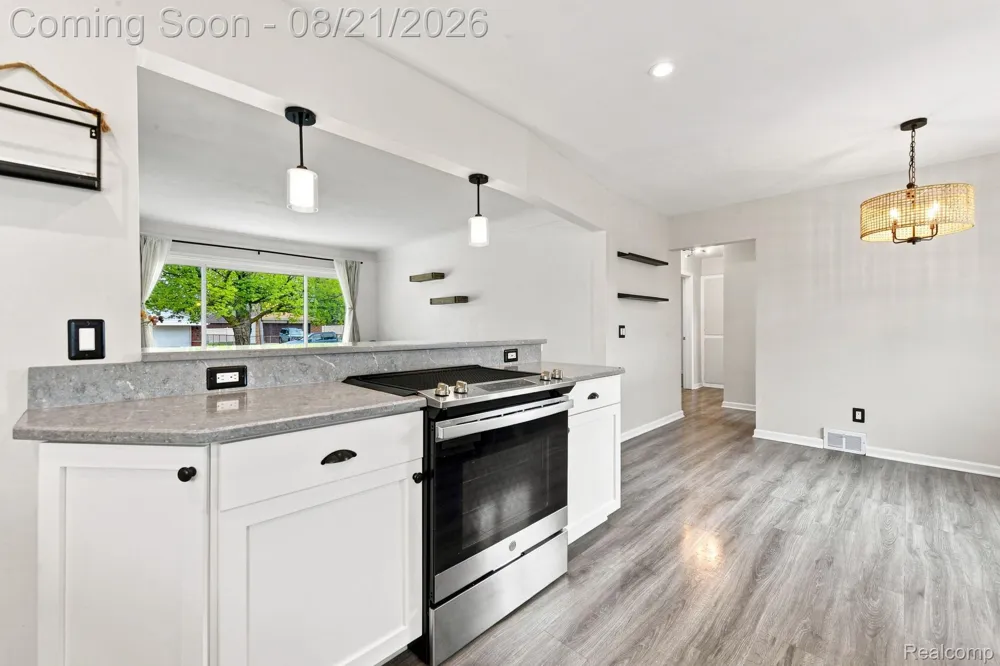 2465 Marian Drive Trenton City, MI 48183