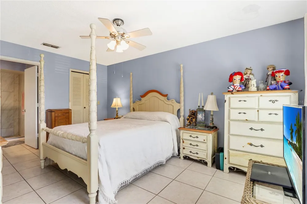 2005 NORTHLAKE DRIVE Sanford, FL 32773