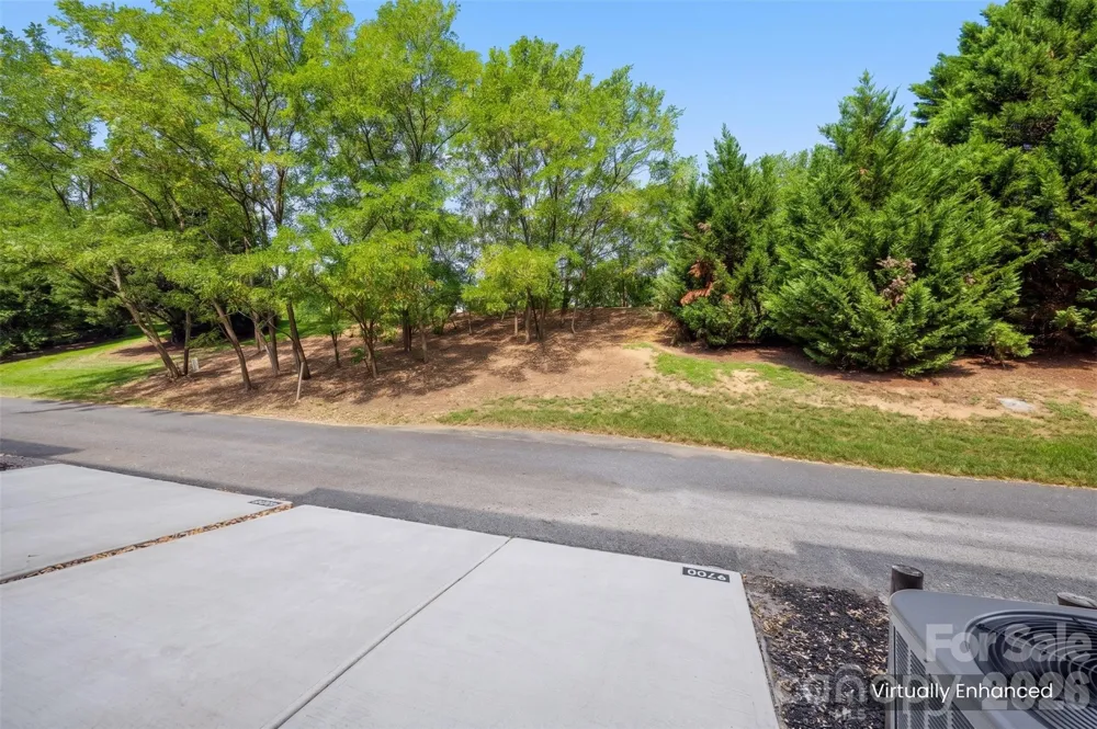 9700 Kings Parade Boulevard Charlotte, NC 28273