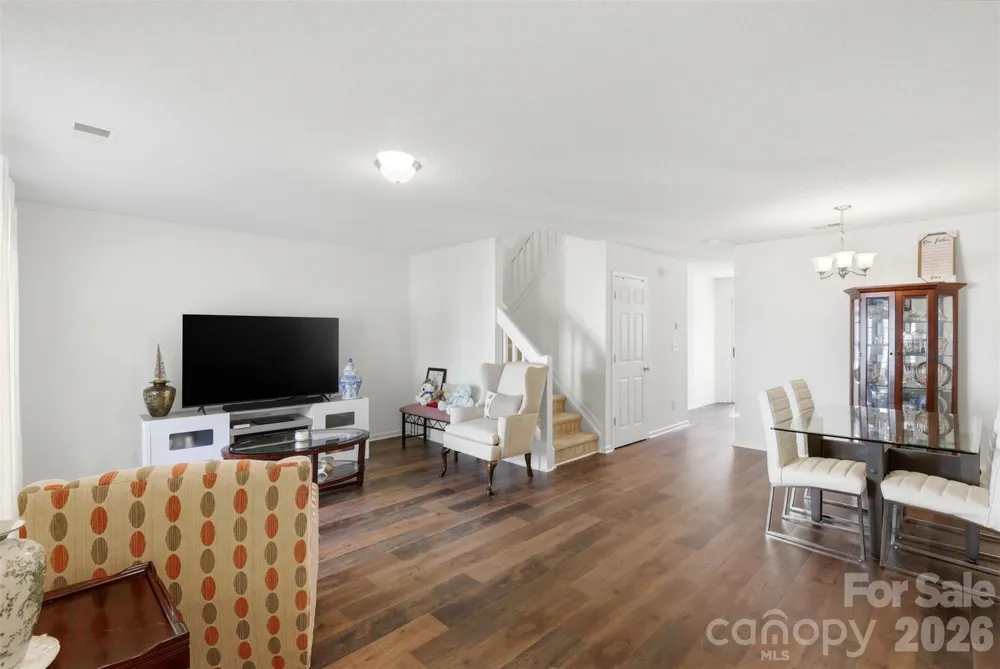 6720 Cypress Tree Lane Charlotte, NC 28215