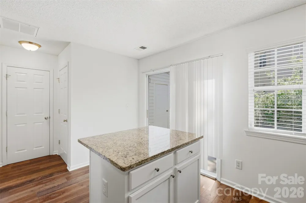 6720 Cypress Tree Lane Charlotte, NC 28215