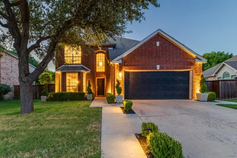 2304 Trinity Lane